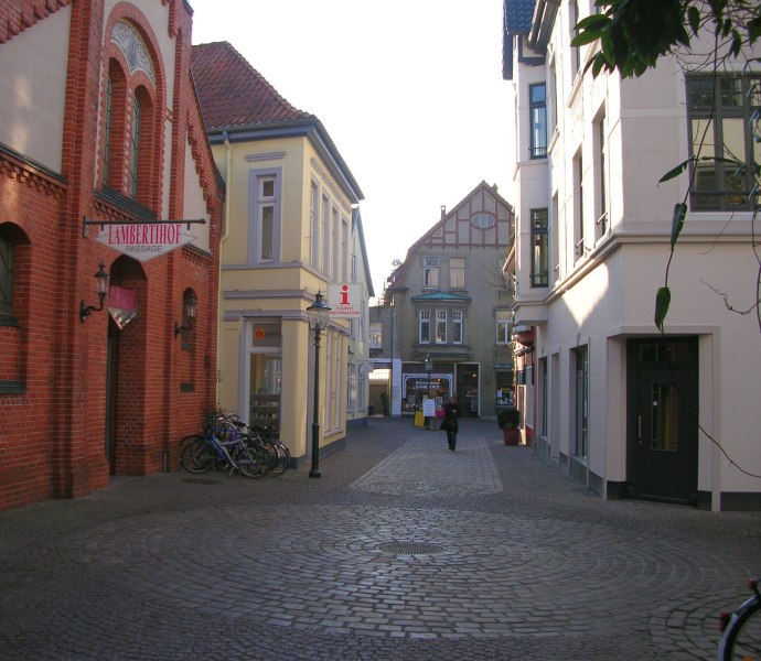 Blick in die Kleine Kirchenstraße im Oldenburger Nikolaiviertel.
