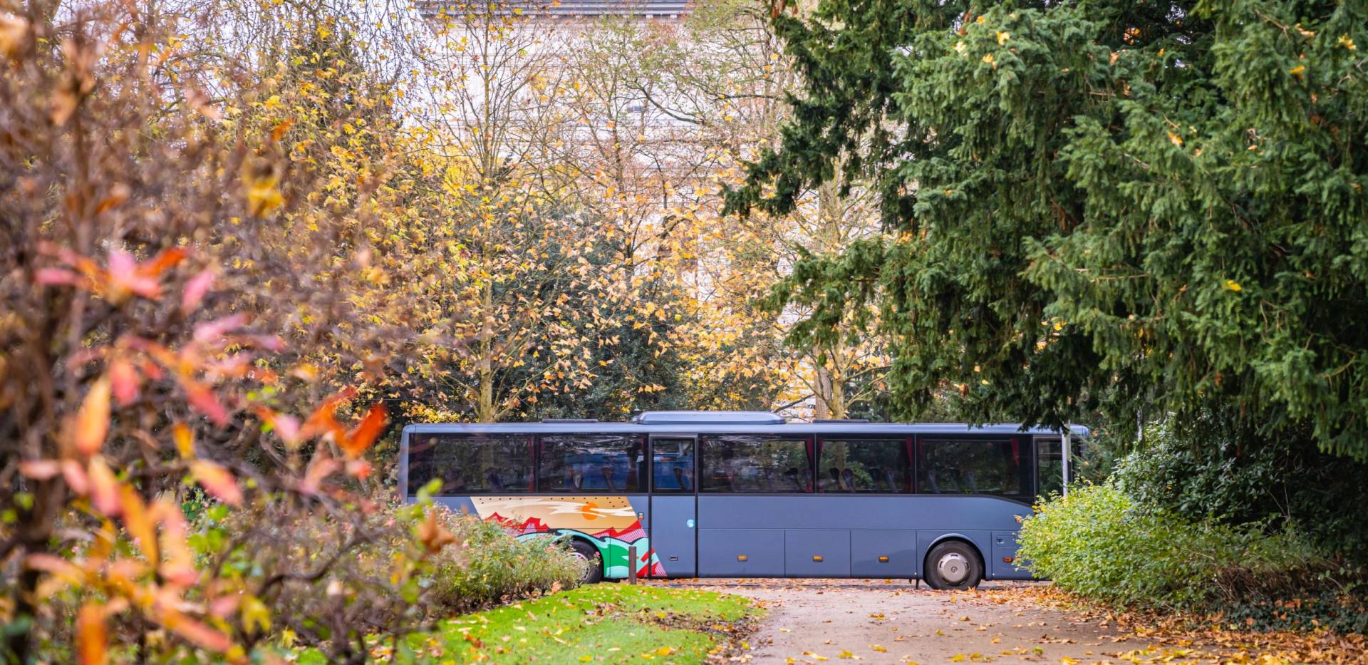 Bus am C&auml;cilienplatz in Oldenburg.